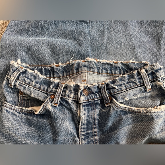 Vintage 1980s Red Tag Levi Jeans 32 x 30 - Picture 10 of 13